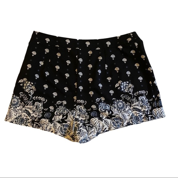 Abercrombie & Fitch Women Navy White Floral Print 3/4 Zip High-Rise Short Sz 6 - Picture 1 of 8